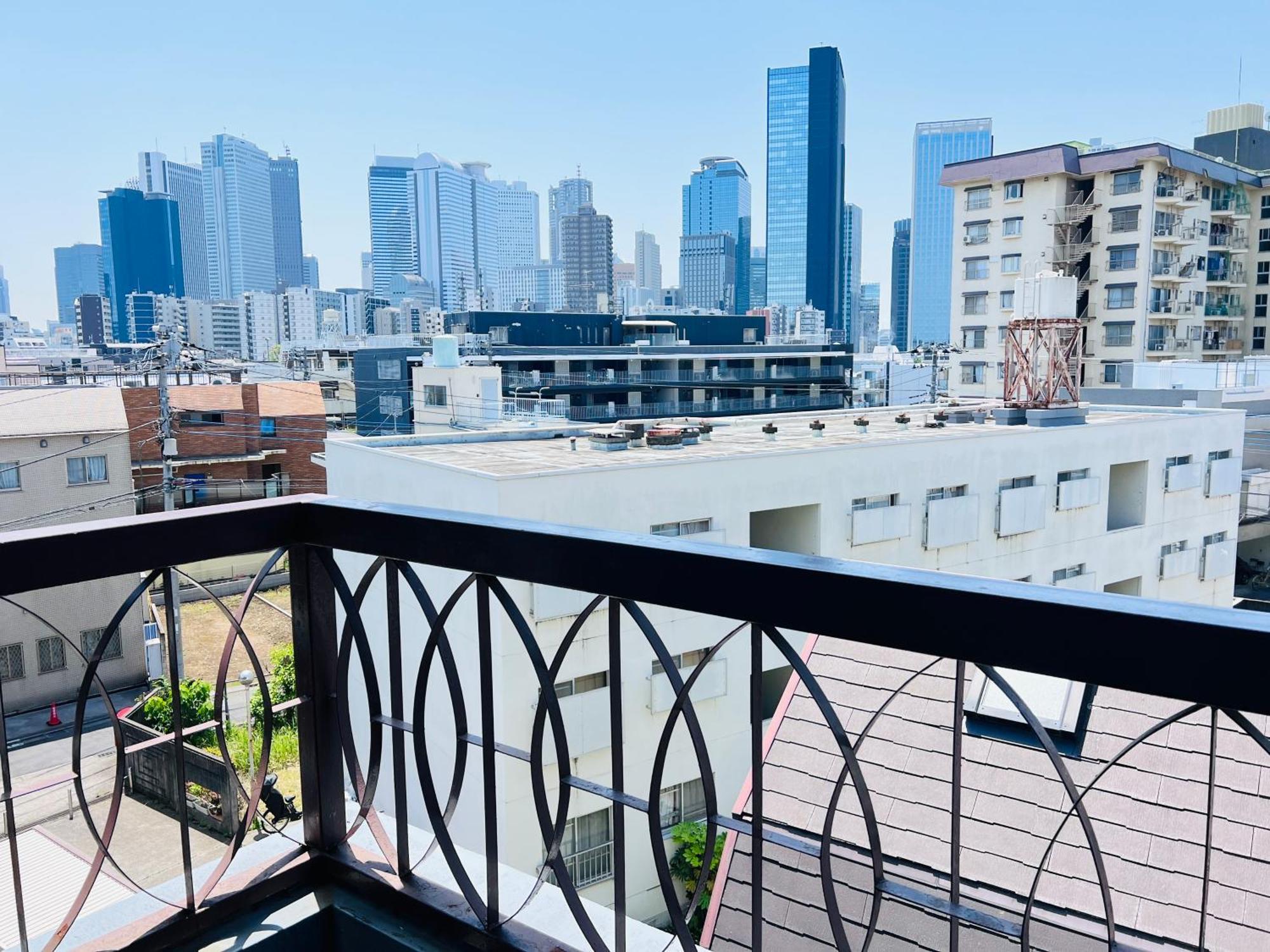 Shinjuku -jx House *